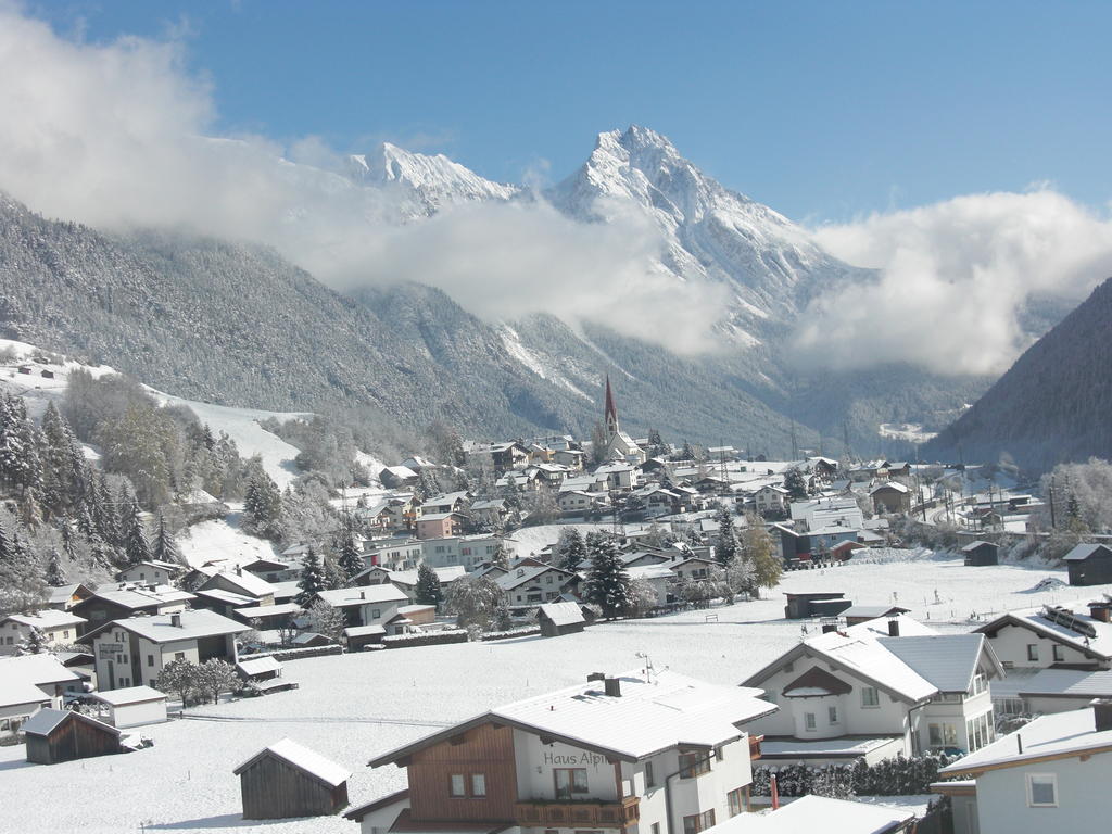 Hotel Schwarzer Adler Pettneu am Arlberg Exterior photo